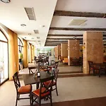 Menada Royal Sun דירה סאני ביץ'