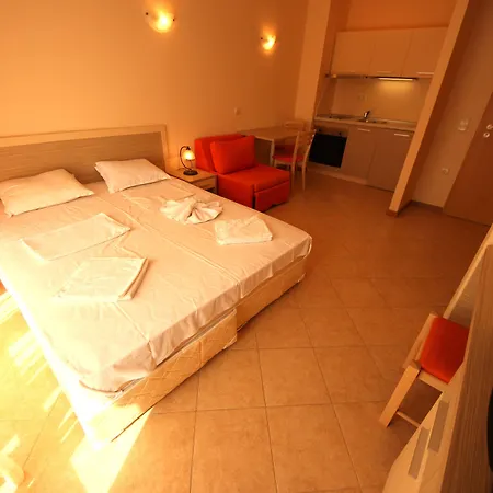 Апартаменти Menada Royal Sun *