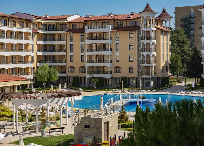 Апартаменти Menada Royal Sun